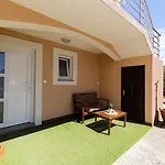 Apartment Apartmani Valentina *
