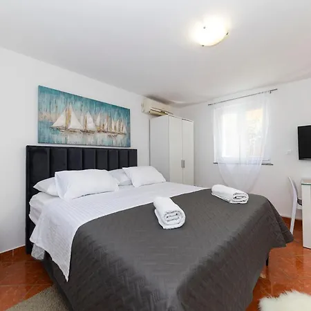 Valentina 公寓 扎达尔